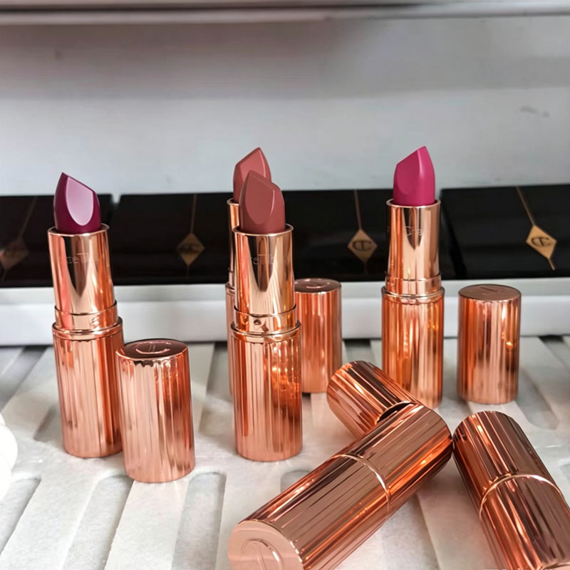 ชุดเครื่องสำอางแบรนด์หรู CT ผล - Luxury Skincare And Makeup Brands บทวิจารณ์และราคา